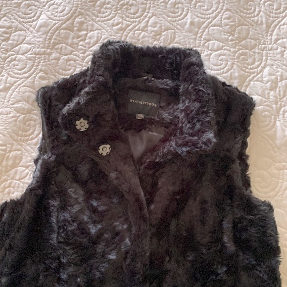 Faux fur vest NEW - Picture 3 of 13